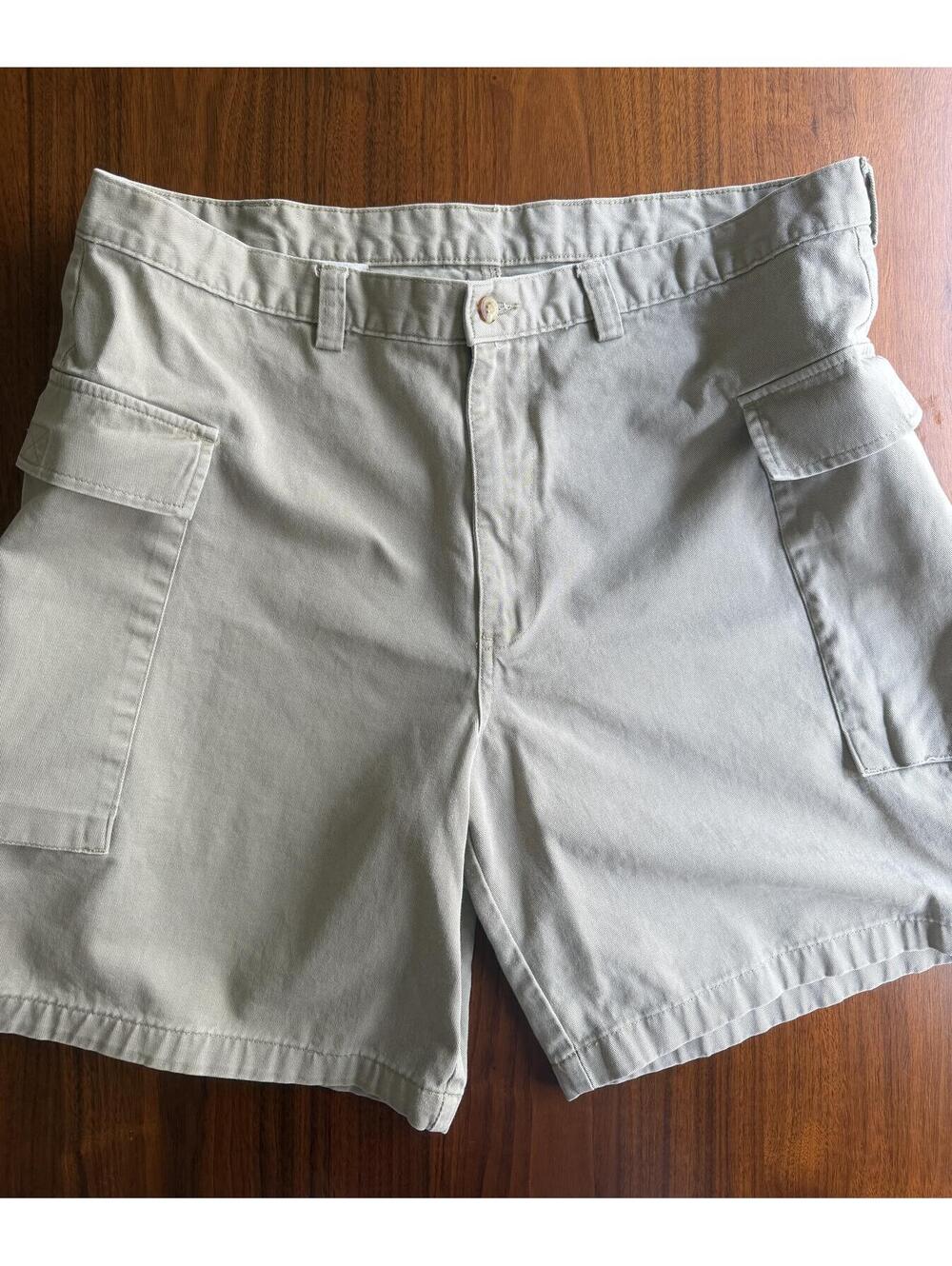Duck Heads Men's Khaki Cargo Shorts with Multiple Pockets - Size 40